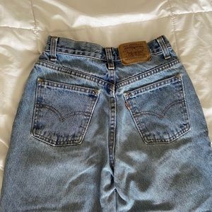 Vintage Levi Mom Jeans